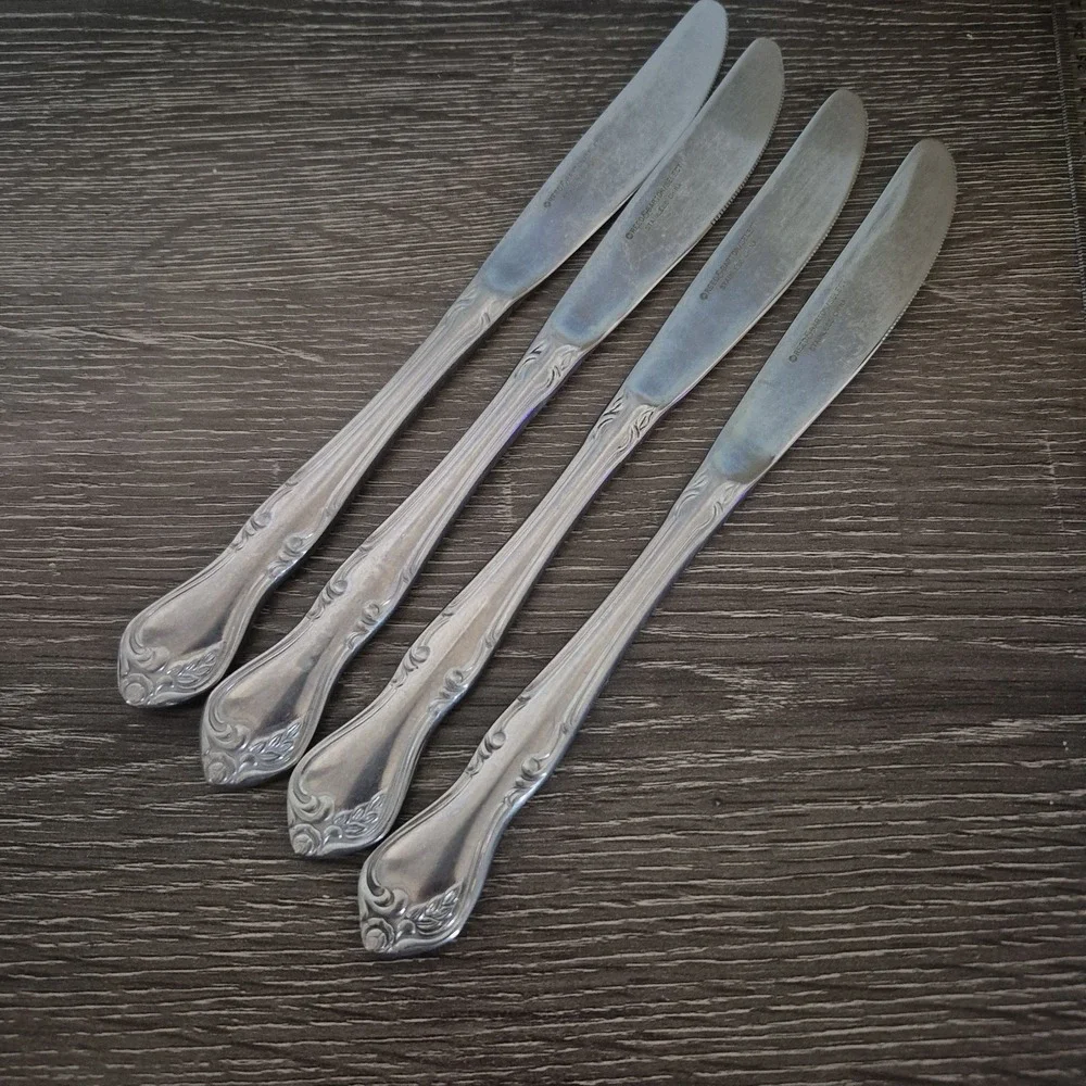 Reed & Barton ROSE QUEEN Heritage Stainless Steak Knives Set Of 4